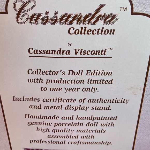 Year 2005 Cassandra Visconti Limited Edition Collector Porcelain Doll - Picture 7 of 16
